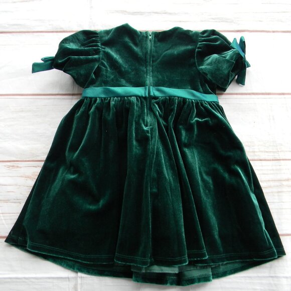 RARE EDITIONS TODDLER BABY GIRL GREEN VELVET BOW CRYSTAL DETAIL W/DIAPER COVER - Picture 4 of 6